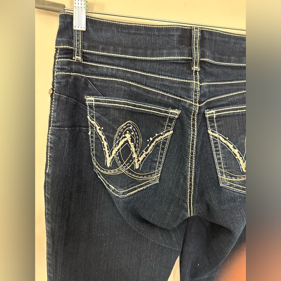 Wrangler western boot cut jeans dark wash EUC like new on trend - Picture 12 of 16